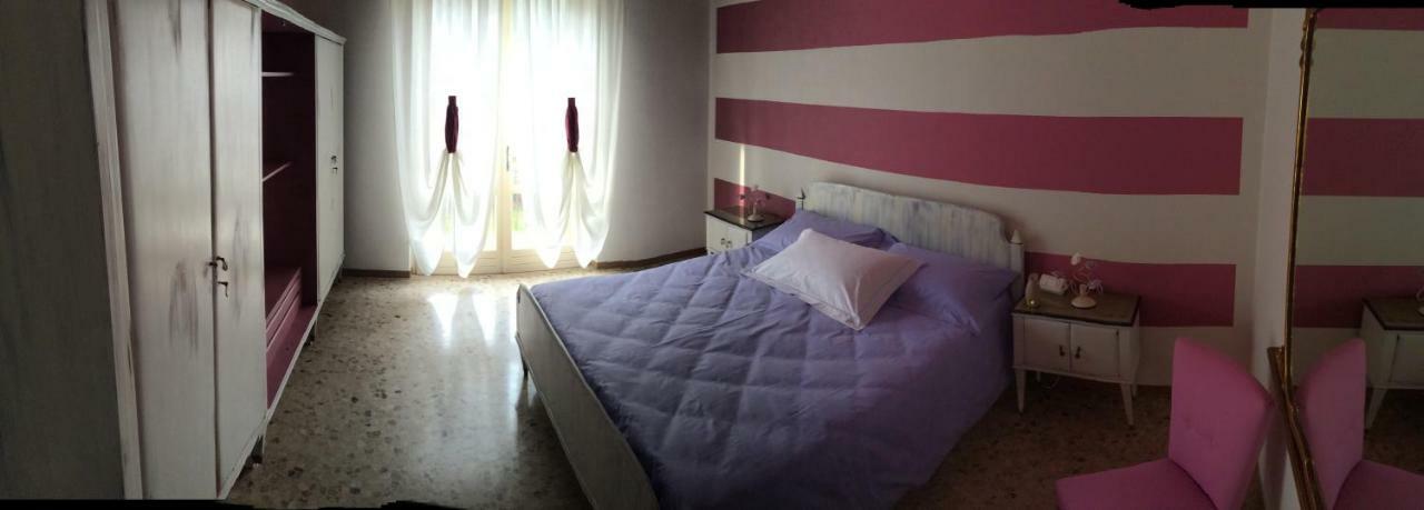 Celeste'S House Villa Rivoltella del Garda Exterior foto