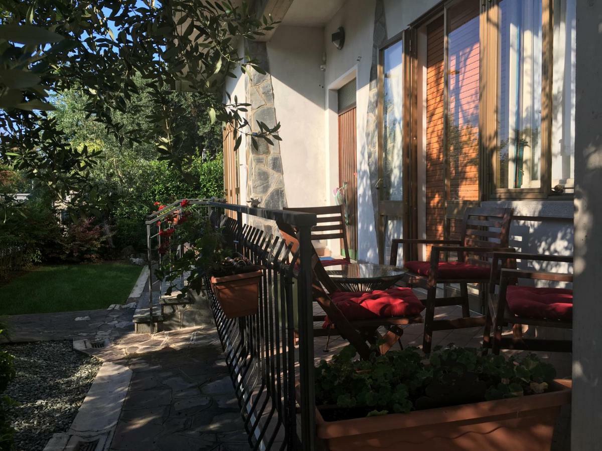 Celeste'S House Villa Rivoltella del Garda Exterior foto